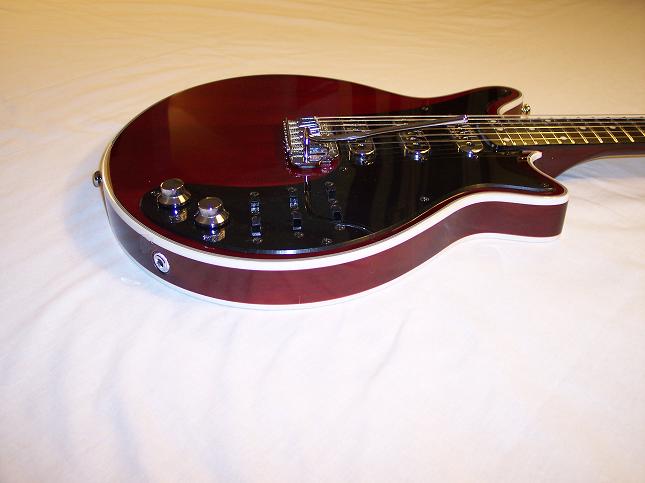 Brian May Signature Picture 10